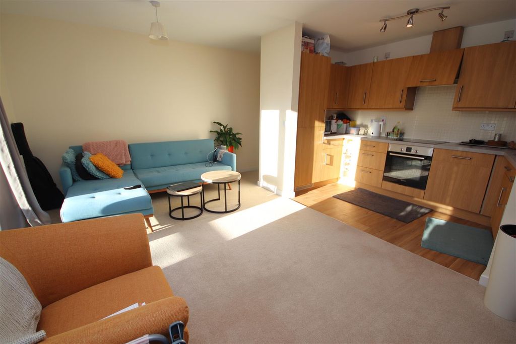 Property photo 2 of 8 Img_1567.Jpg