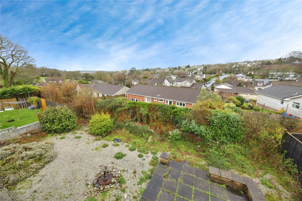 Property photo 2 of 17 Picture No. 31