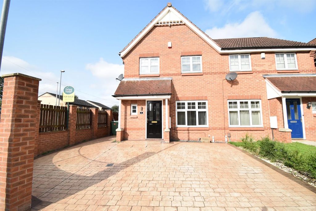 Property photo 1 of 21