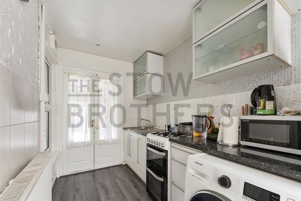 Property photo 1 of 20