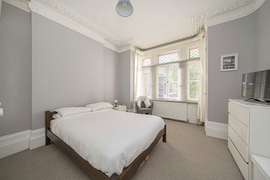 Property photo 3 of 4
