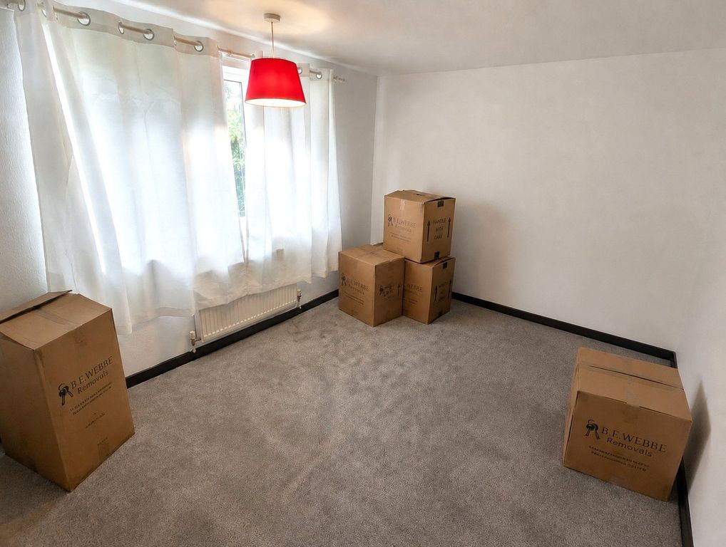 Property photo 3 of 8 Picture No. 36