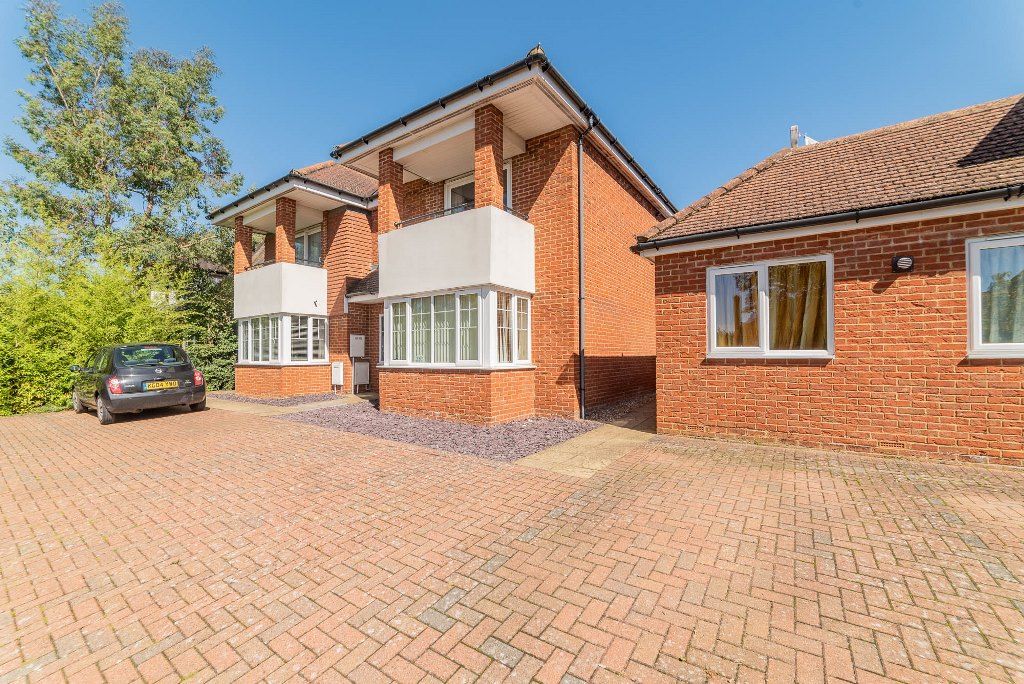 Property photo 1 of 8 1