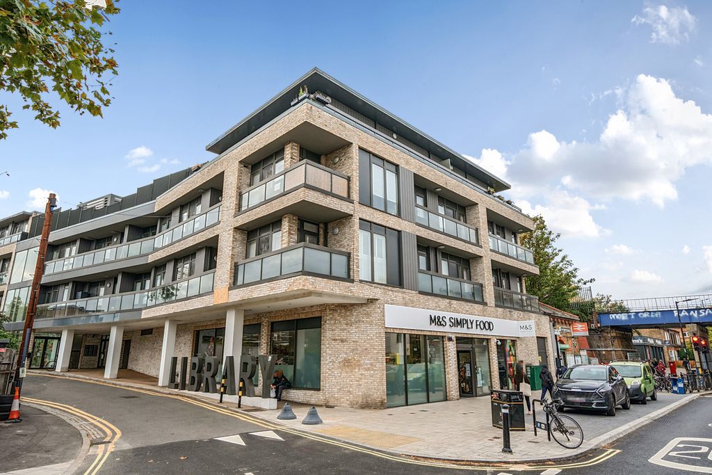 Property photo 2 of 18 1368788-4-68F2480...