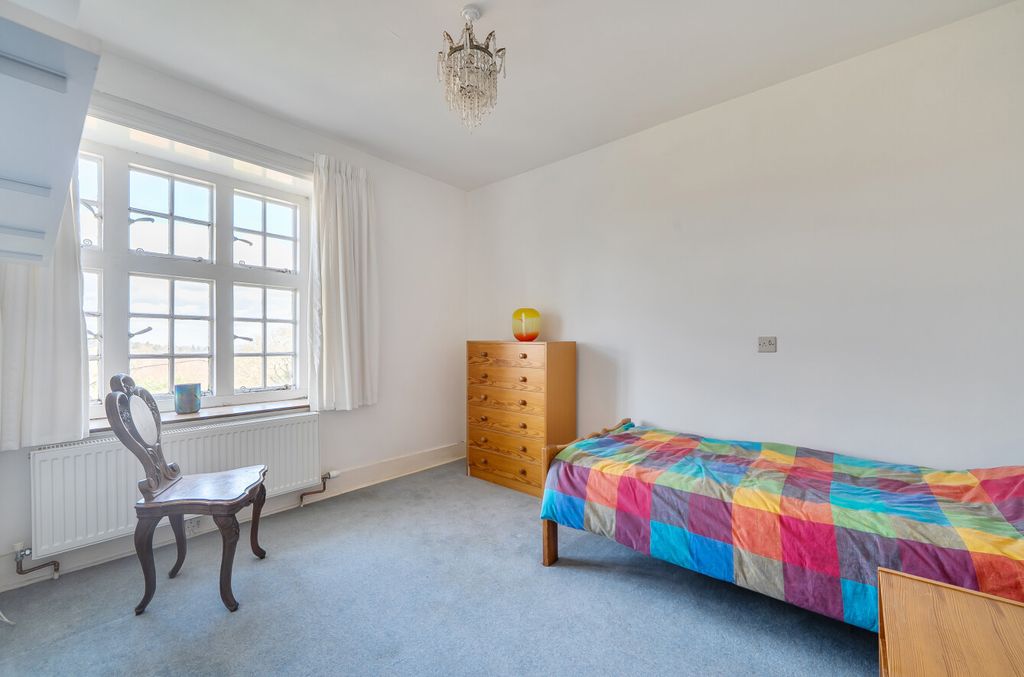 Additional image 16 of 4 bed semi-detached house for saleHaslemere, Surrey GU27