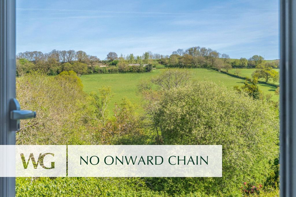 Property photo 1 of 15 No Onward Chain