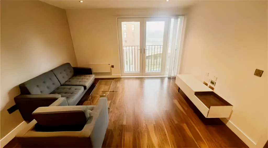 Property photo 2 of 6
