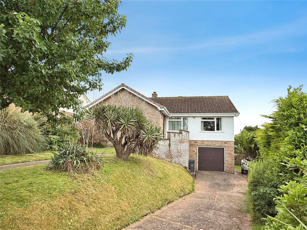 Property photo 1 of 12 Front