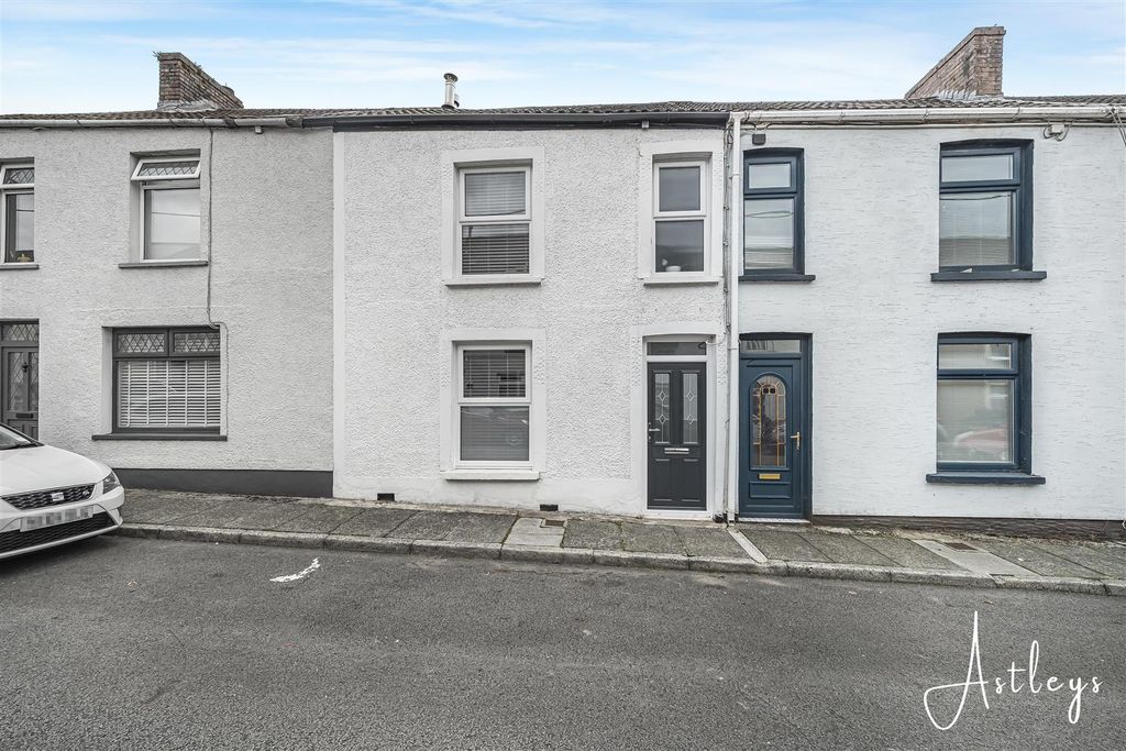 Property photo 1 of 23 Main Dwelling