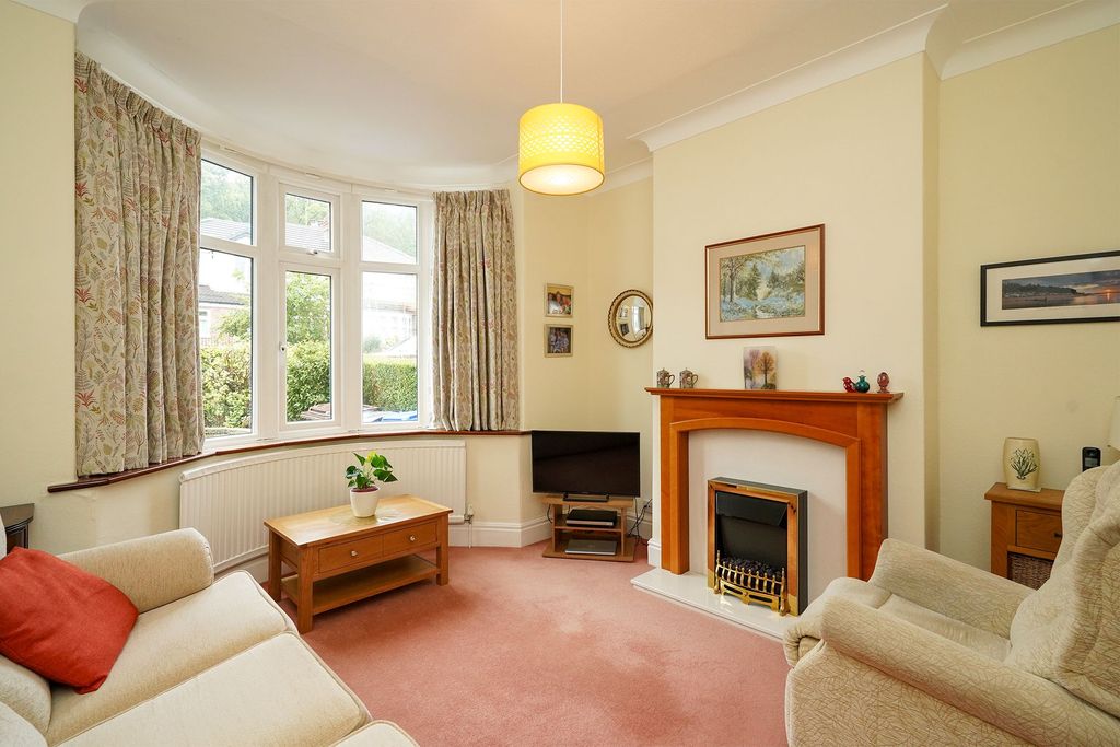 Property photo 2 of 21
