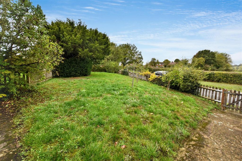 Property photo 2 of 18