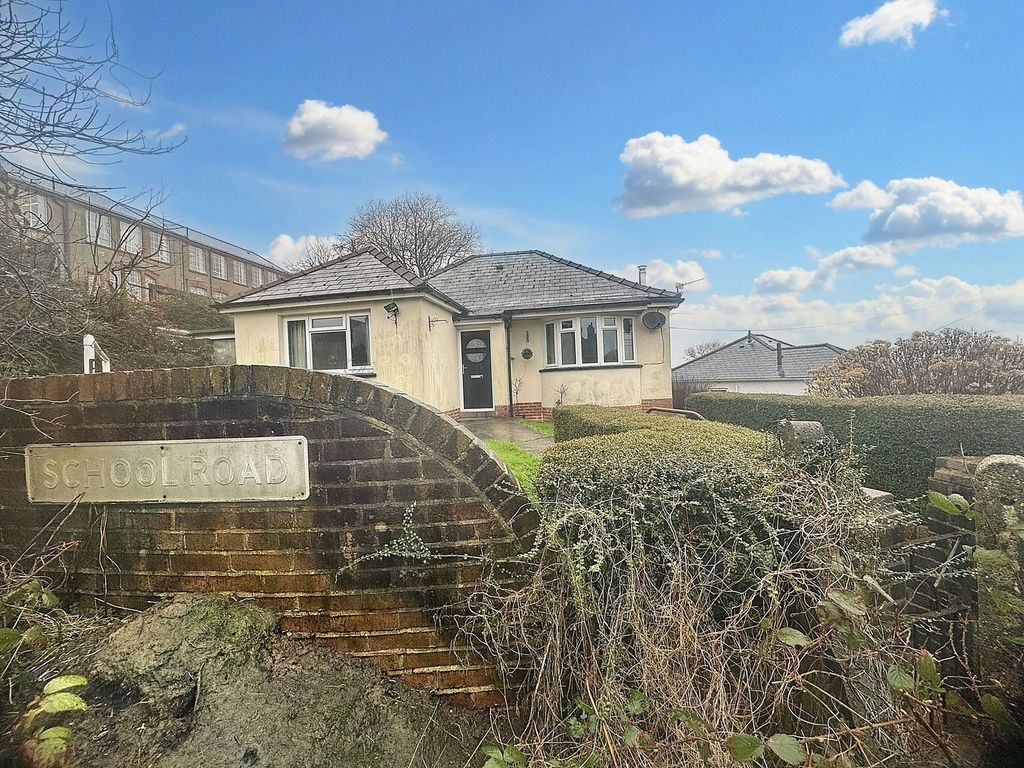 Property photo 3 of 28