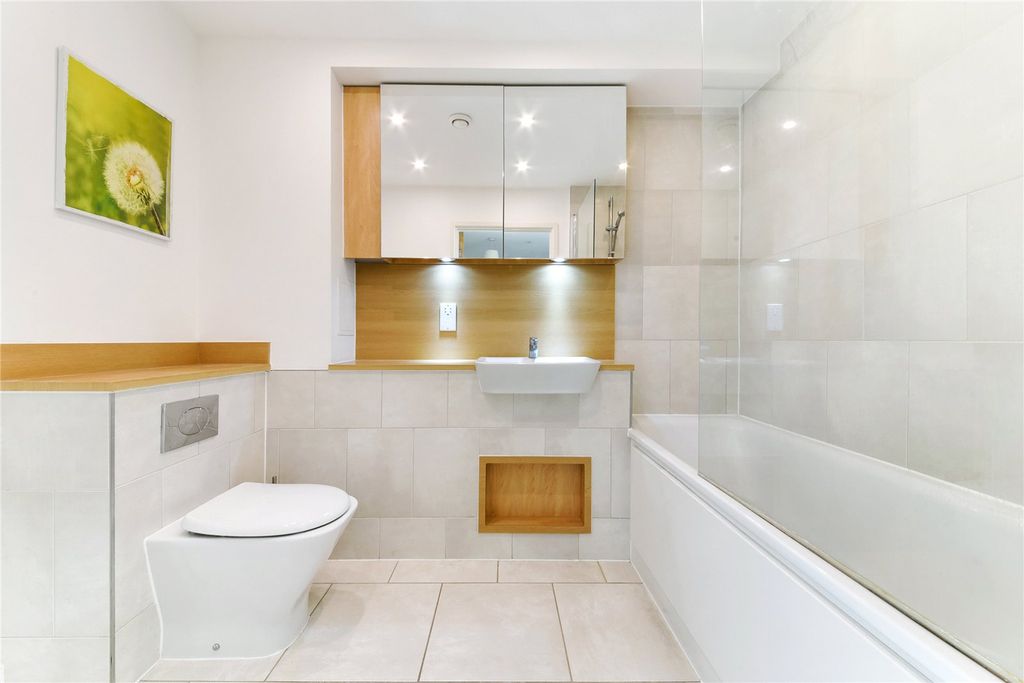 Property photo 3 of 8 Picture No. 09