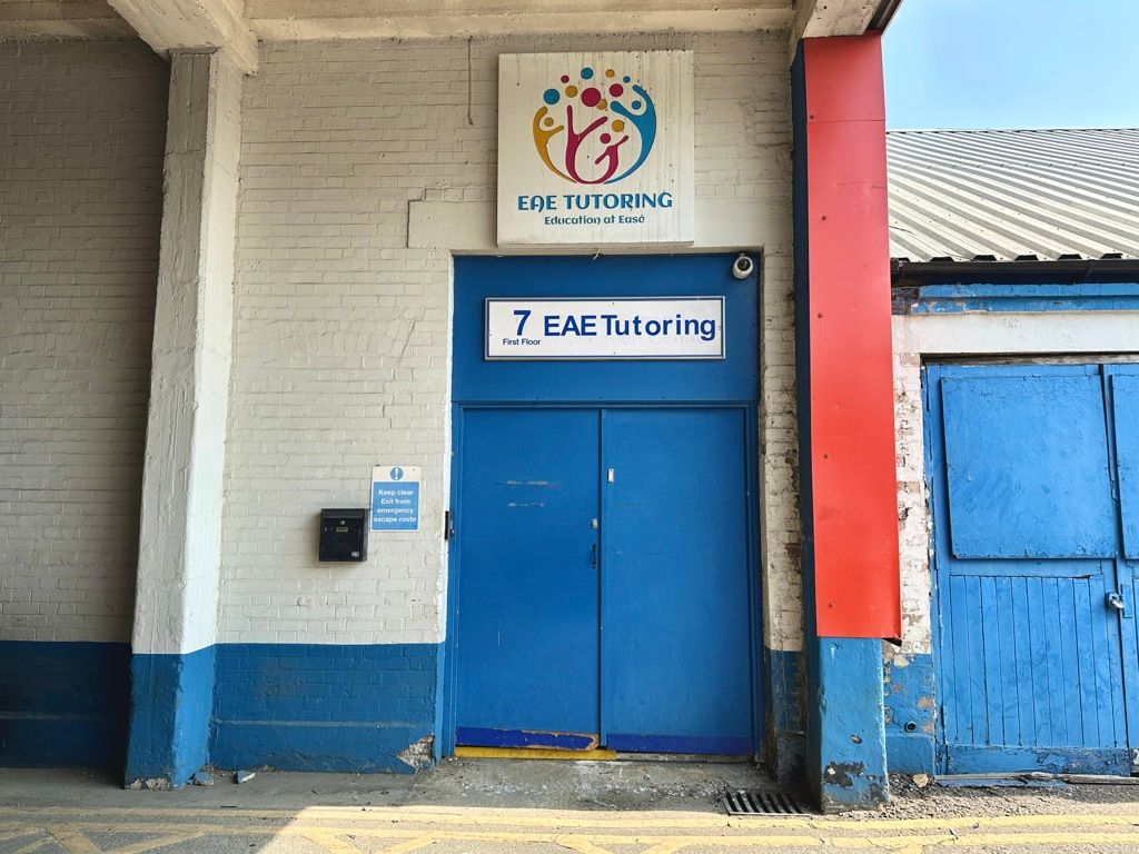 Property photo 1 of 9 Photo 8