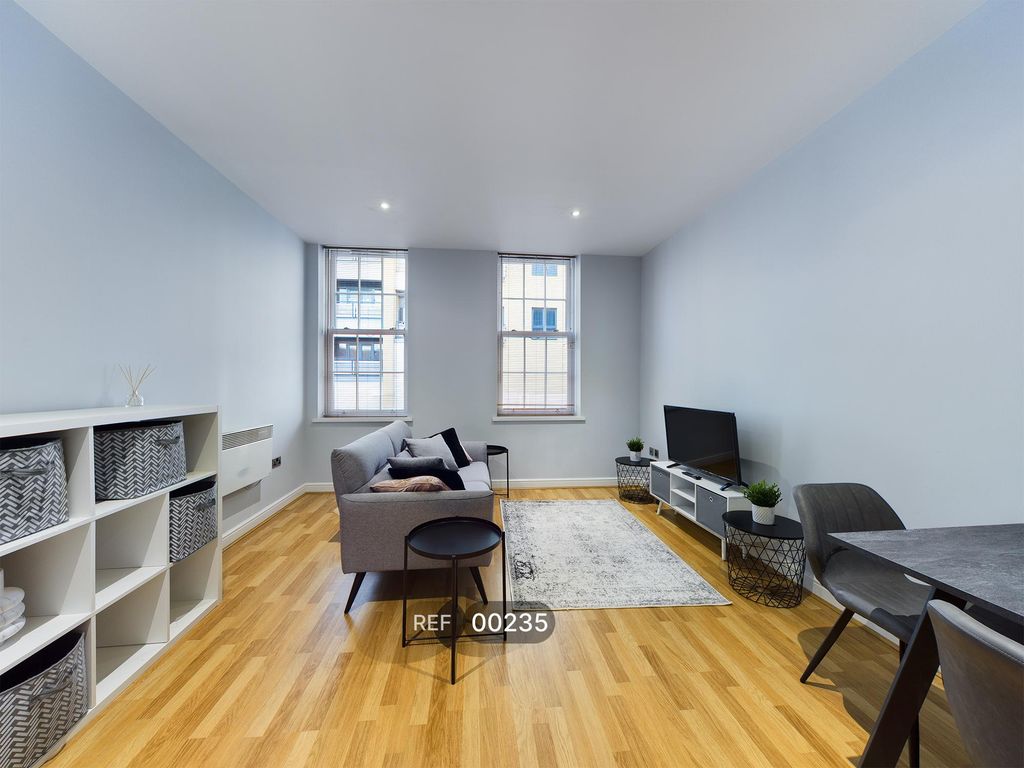 Property photo 2 of 7 Living Room