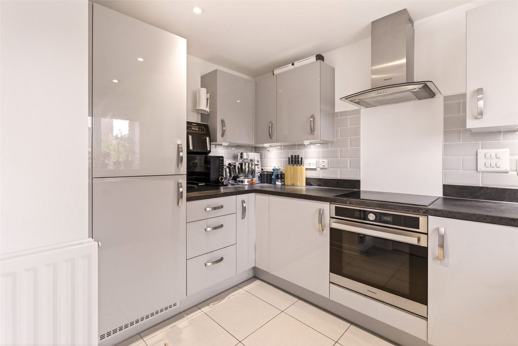 Property photo 3 of 24 Picture No. 22