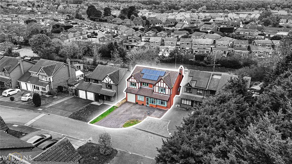 Property photo 2 of 39 Picture No. 04