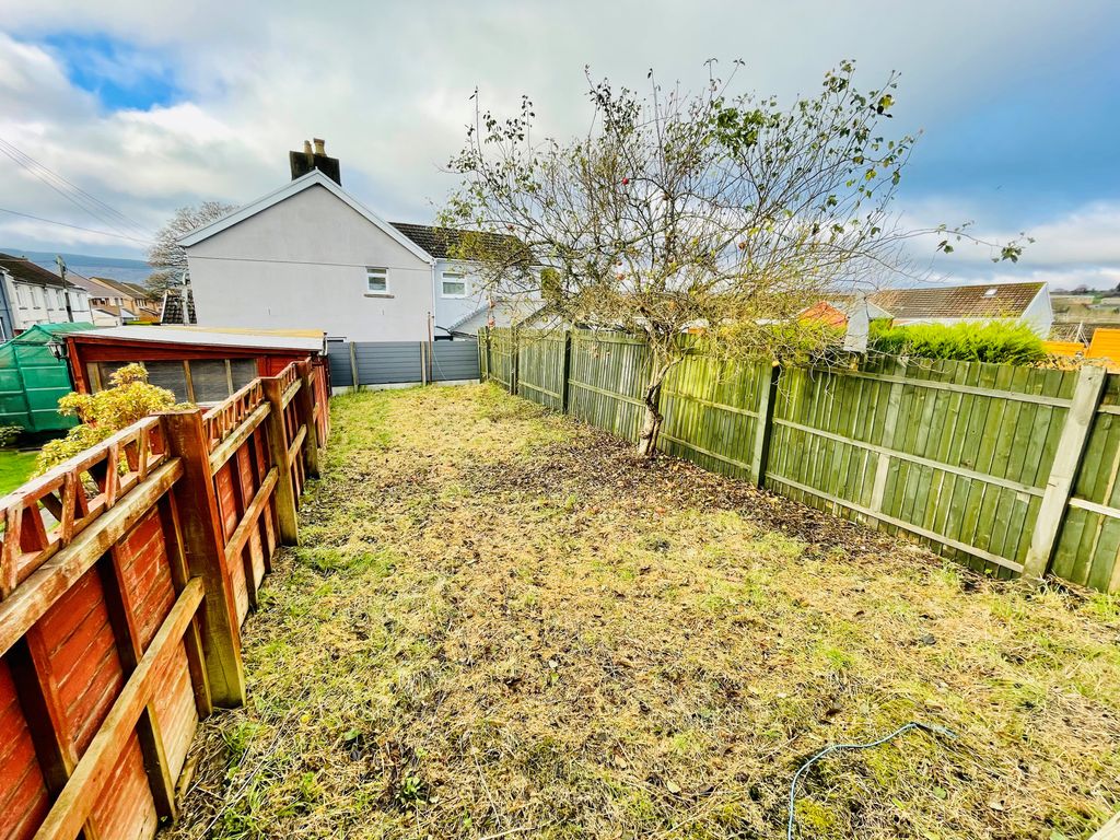 Property photo 2 of 8 Image