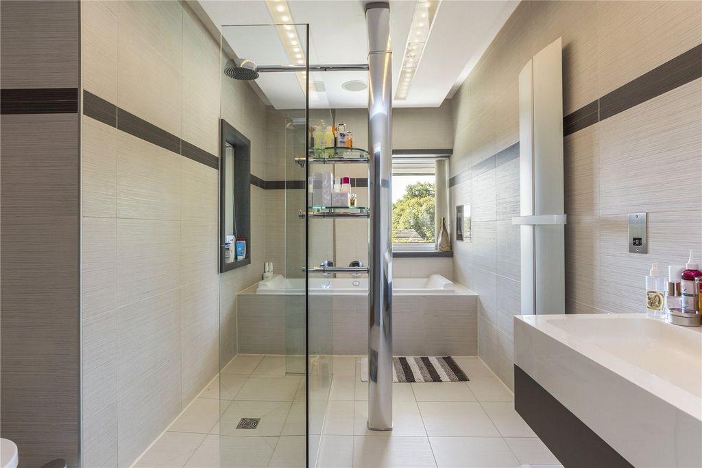 Additional image 14 of 5 bed detached house to rentRappax Road, Hale, Altrincham, Greater Manchester WA15