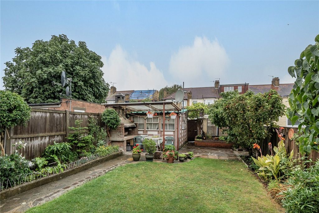 Property photo 3 of 19 Picture No. 03