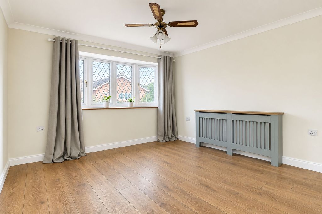 Property photo 2 of 16