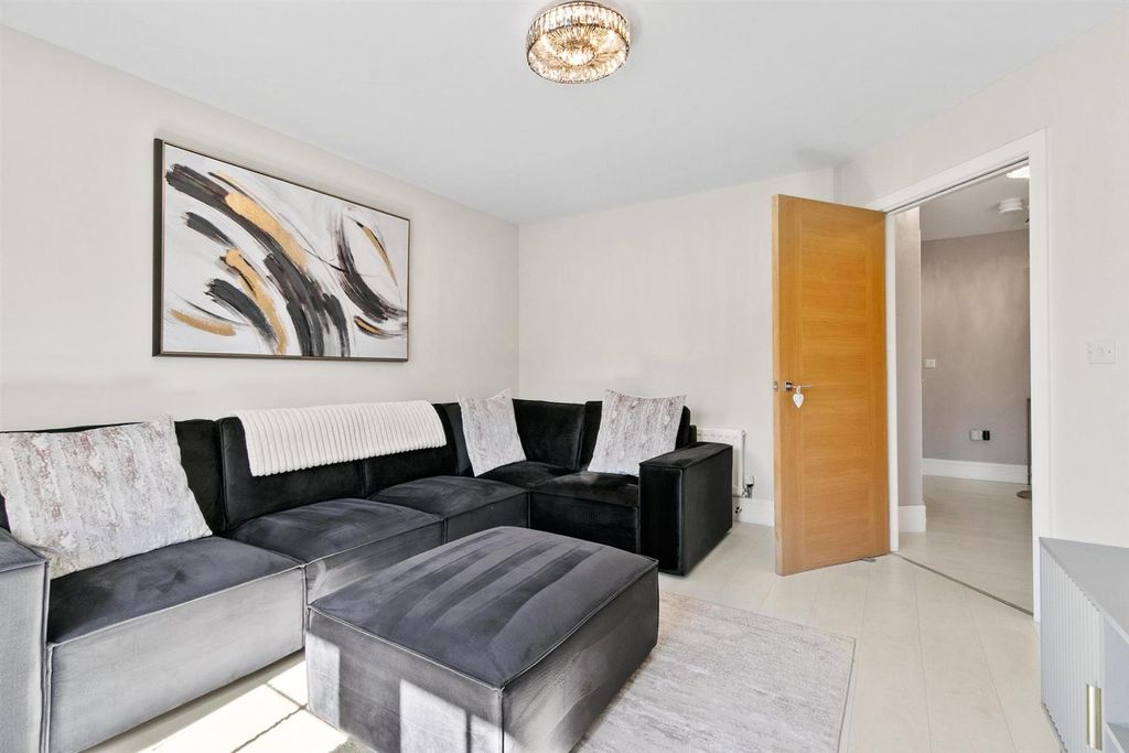 Additional image 8 of 2 bed flat for saleOrissa Drive Dumbarton G82