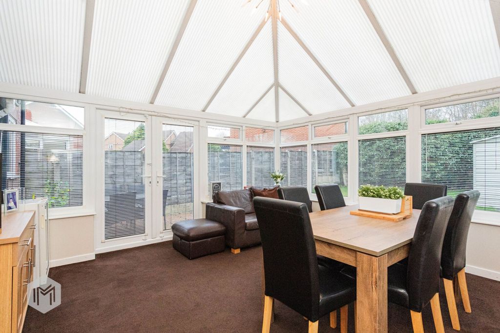 Property photo 3 of 21 Picture No. 04