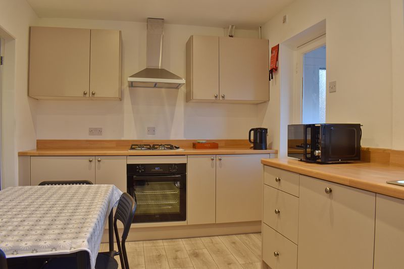 Property photo 2 of 11 Photo 5