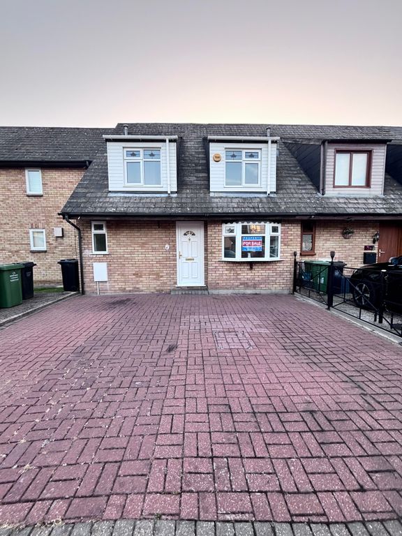 Property photo 1 of 32