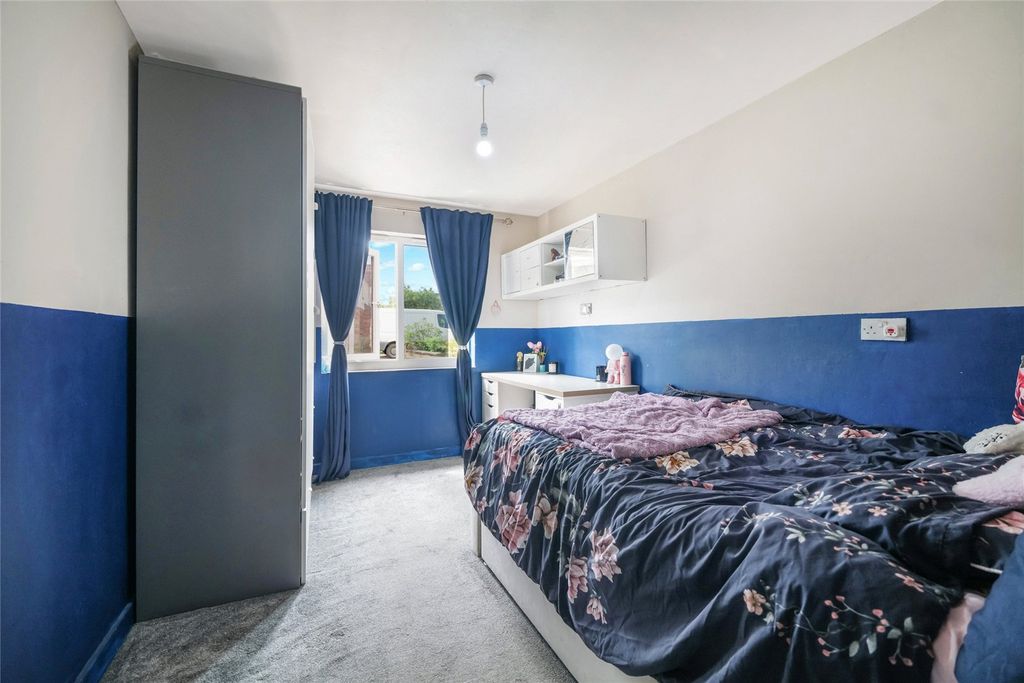 Additional image 10 of 3 bed flat for saleLangton Place, Newton Mearns, Glasgow, East Renfrewshire G77