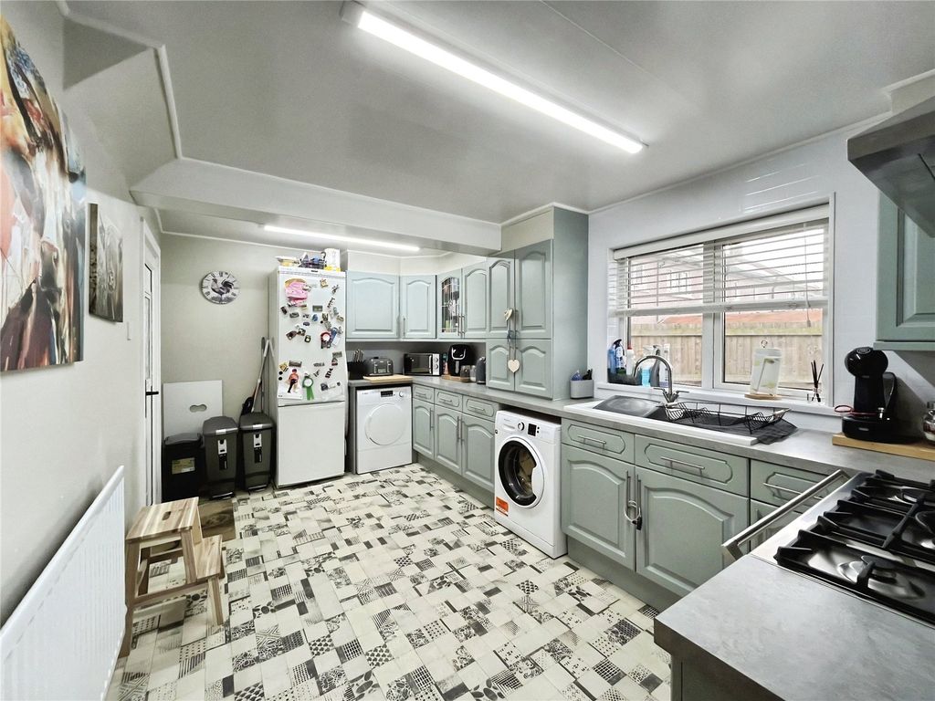 Property photo 2 of 13 Kitchen