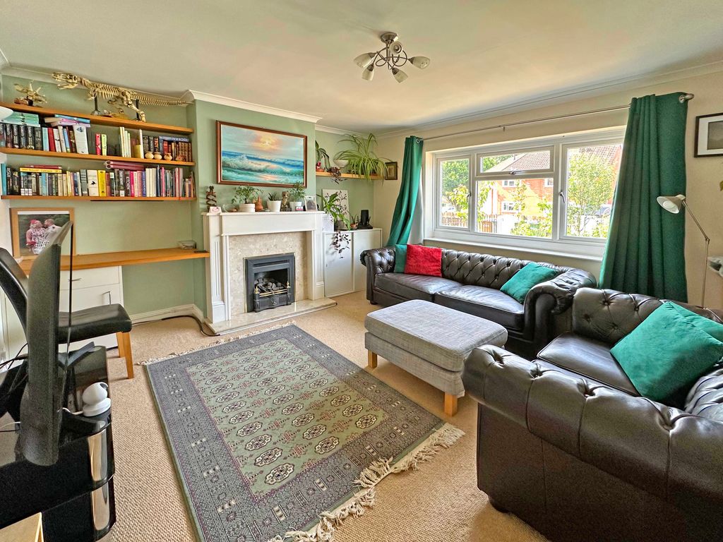 Property photo 3 of 19