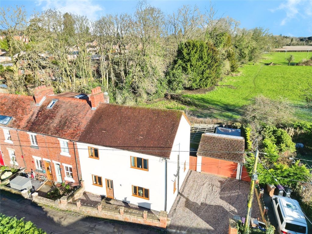 Property photo 1 of 18 Description