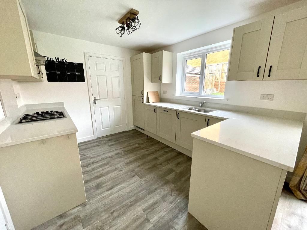 Property photo 2 of 16 Kitchen/Diner