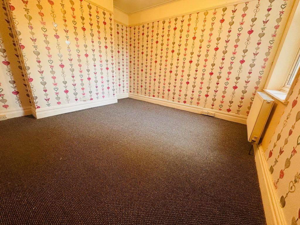 Property photo 1 of 17 Image