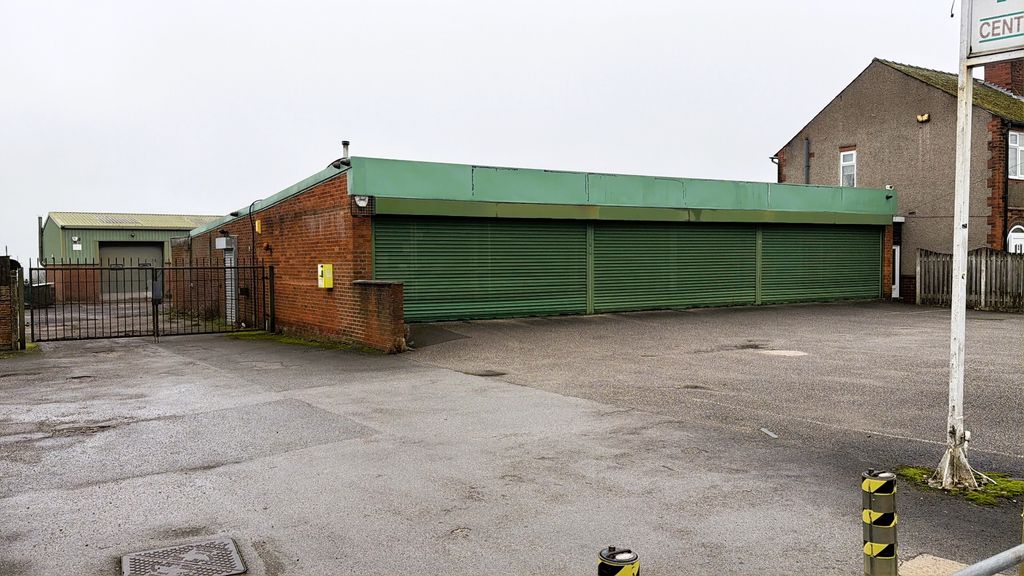 Property photo 3 of 6 Photo 7