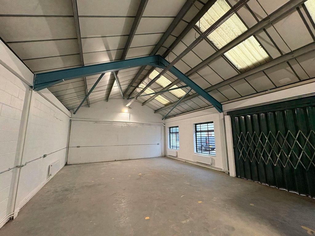 Property photo 3 of 8 Brook Lane Unit 7 - 3.Jpg