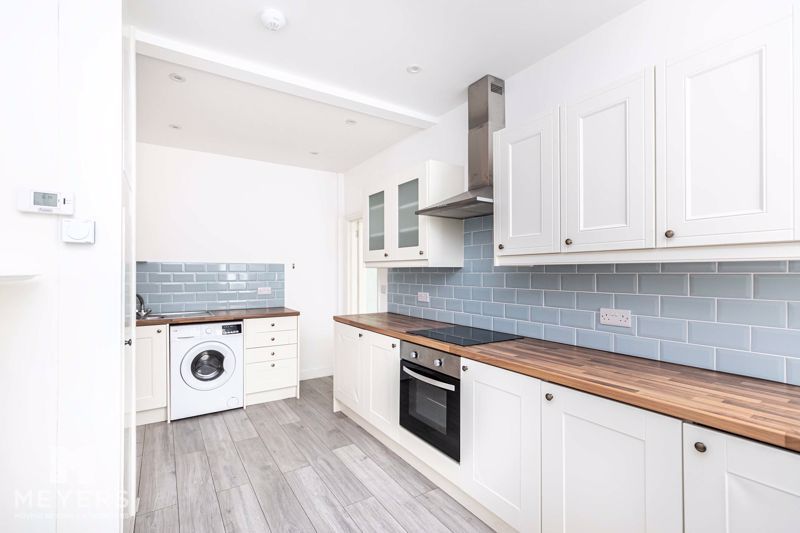 Property photo 3 of 29 Photo 34