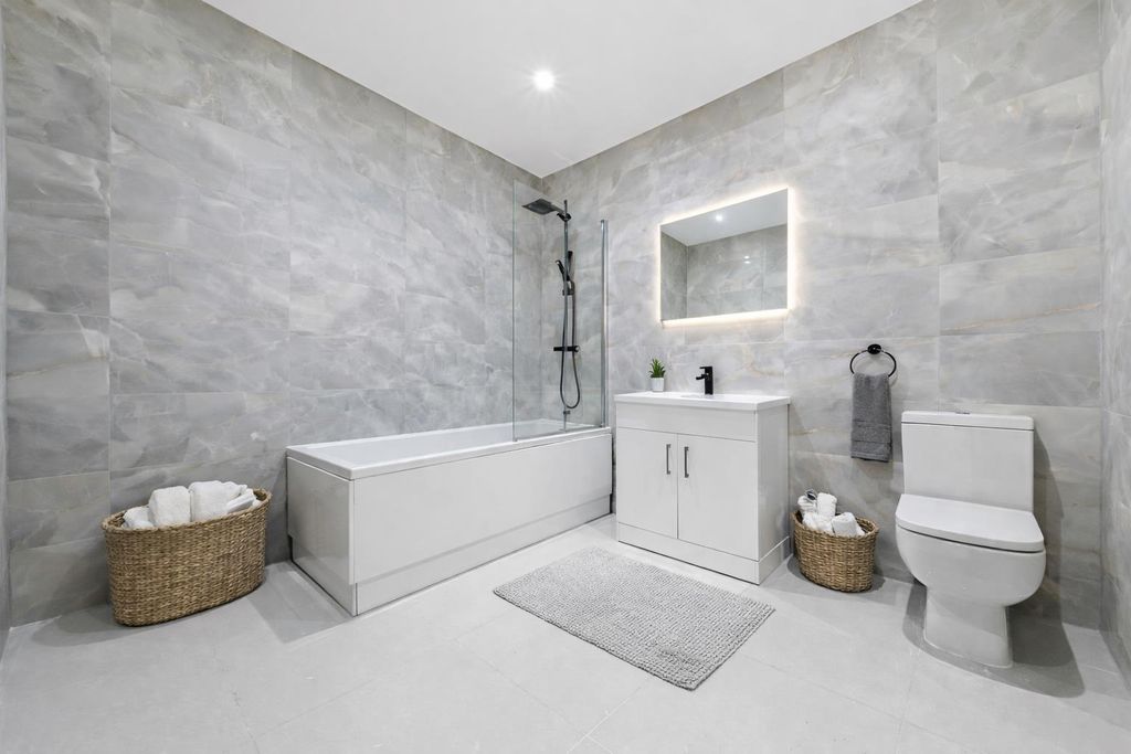 Additional image 8 of 7 bed detached house for saleAddiscombe Road, Croydon CR0