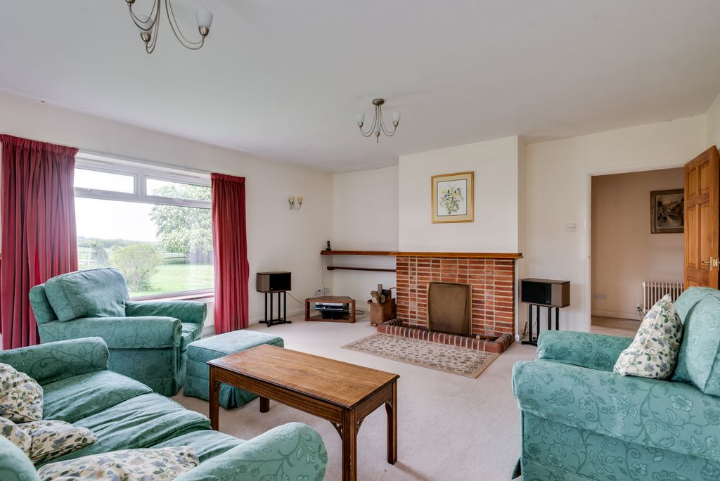 Property photo 2 of 13 Image