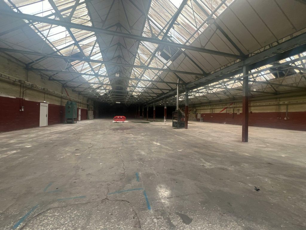 Property photo 3 of 3 Image 4