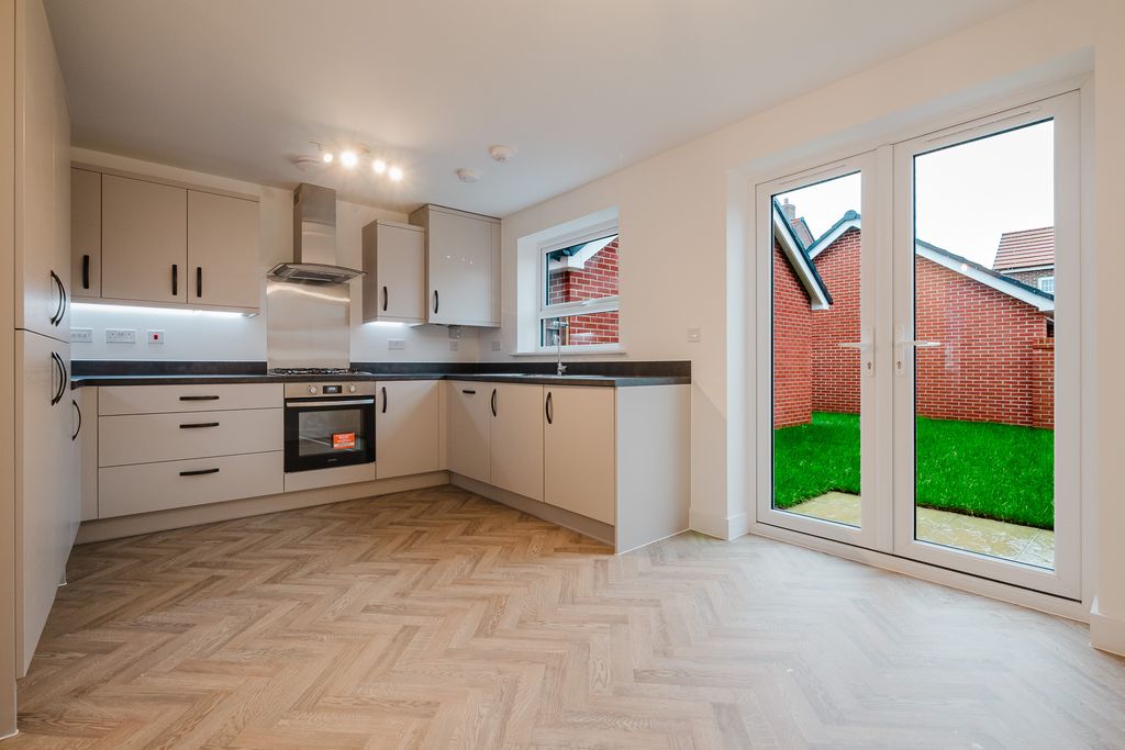 Property photo 2 of 8 Photo