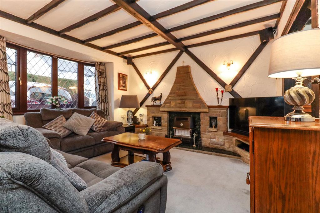 Property photo 2 of 21 Img_9379.Jpg