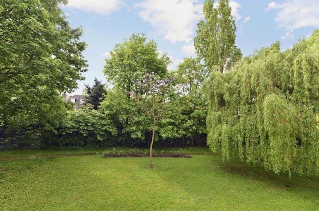 Property photo 2 of 8