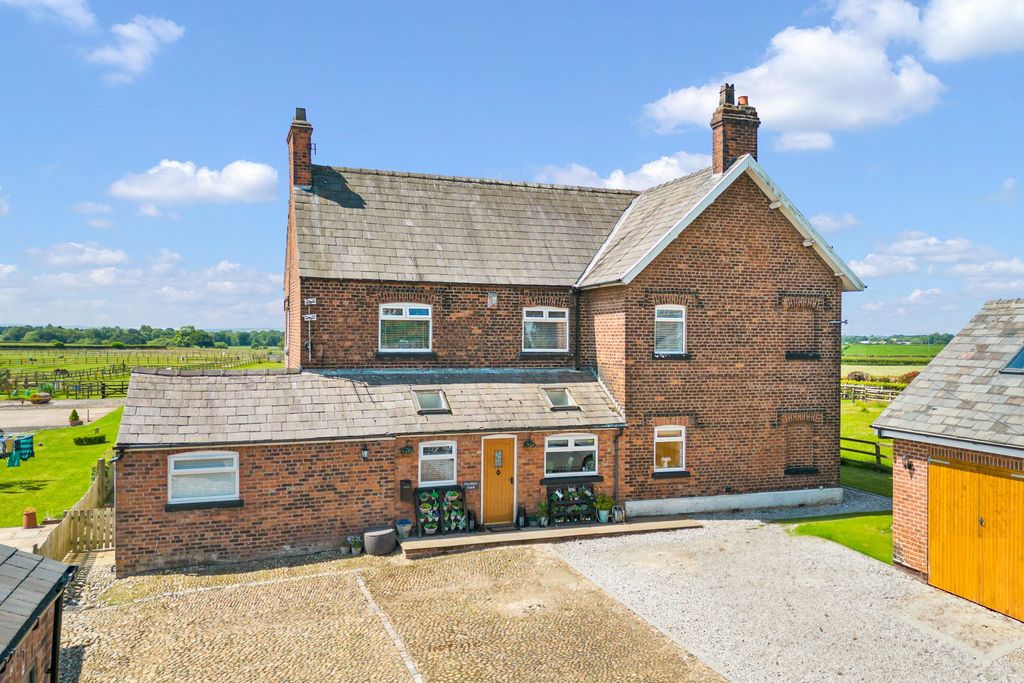 Property photo 1 of 45