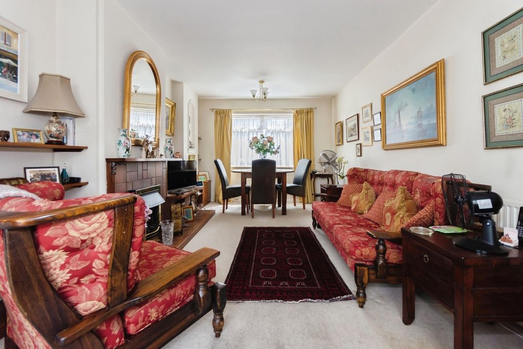 Property photo 2 of 19 Pbox-Img.Jpg