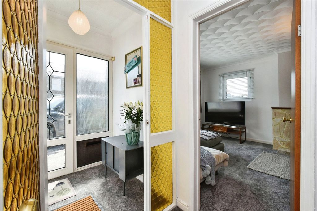 Property photo 3 of 23 Picture No. 04