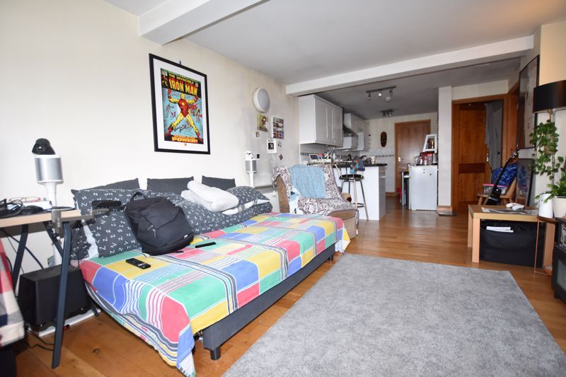 Property photo 2 of 8 Photo 3