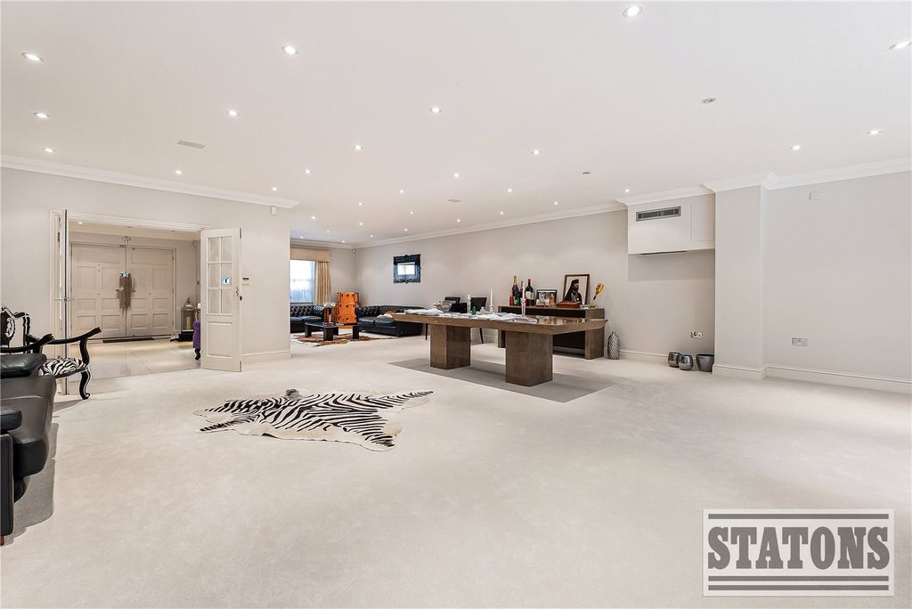 Property photo 3 of 33 Picture No. 84