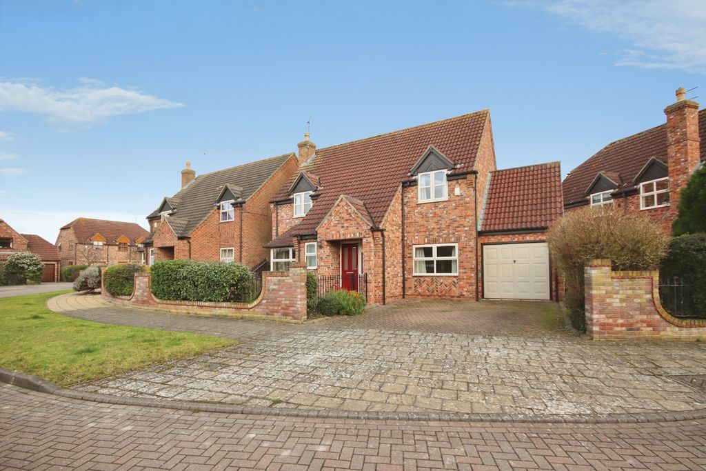 Property photo 1 of 21